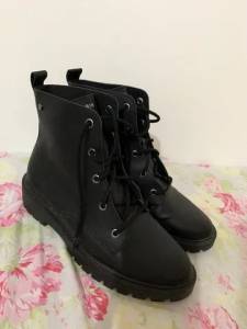 Bota Coturno N38