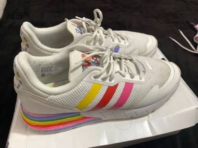 Tnis Adidas Love Unites