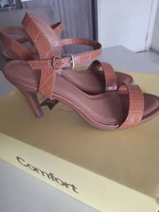 Sandlia De Salto Confort N36