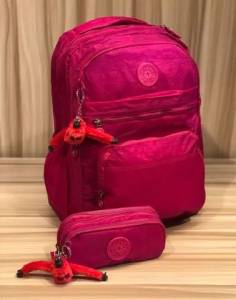 Mochila + Estojo Kipling ?