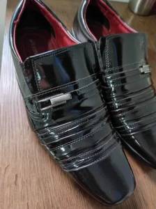 Vendo 2 Sapato Social Masculino Tamanho 40 Valor 60cada