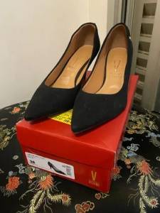 Sapato Em Camura Preto Vizzano N. 38