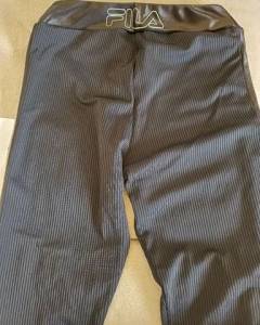 Legging Fila Original Usada Somente Uma Vez Tamanho M