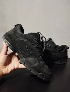 Bota Oakley Modoc Low 2