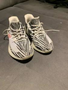 Yeezy 350 V2 Zebra
