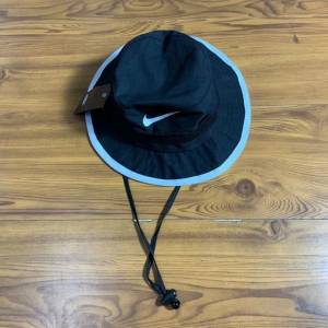Bucket Nike