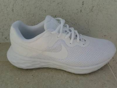 Tnis Nike
