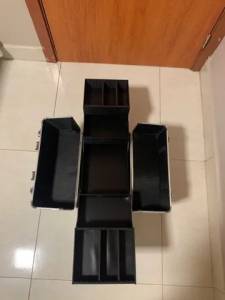 Vendo Maleta De Maquiagem Prata