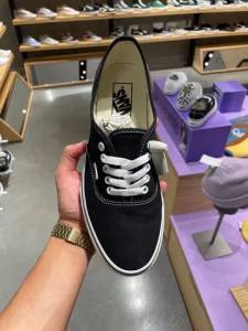 Vans Authentic