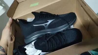 Tnis Mizuno 39