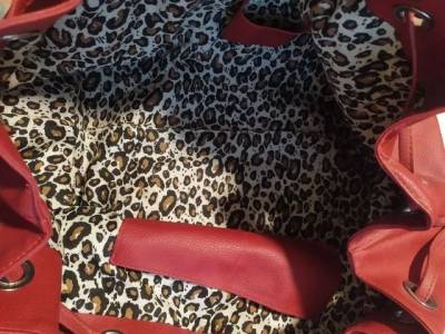 Bolsa Vermelha Grande
