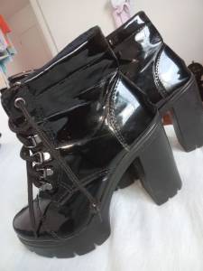 Bota Nmero 37