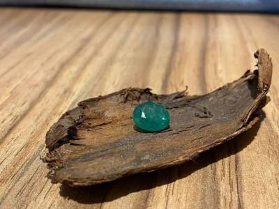 Disponvel Esmeralda 4 Quilates