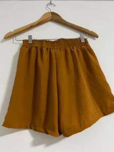 Short Bege Crepe Duna Feminino