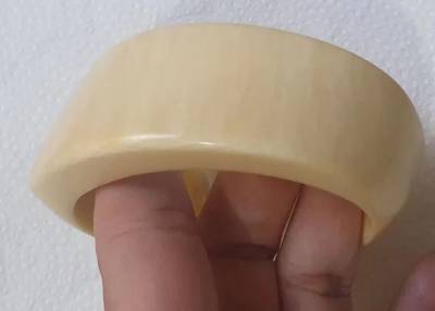 Linda Pulseira Em Marfim