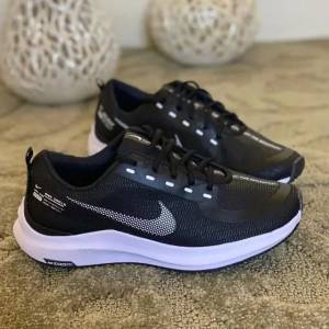 Tenis Nike