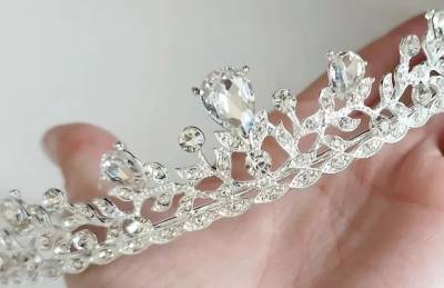 Coroa De Noivas E Debutantes