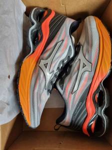 Mizuno Wave Fronteiras 14. N41
