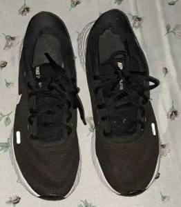 Tnis Nike