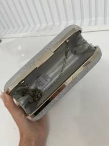 Clutch Prata Com Glitter