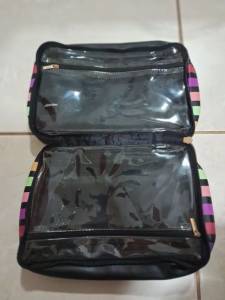 Pincis Make B. + Necessaire