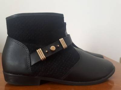 Bota Preta Moleca