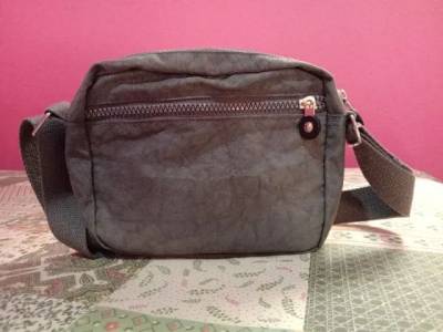 Bolsa Feminina - Marca: L.j.h (usada).