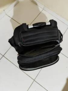 Mochila Preta De Rodinhas