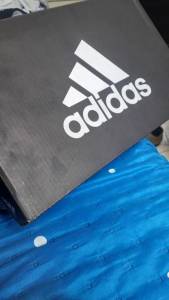 Chuteira Original Adidas (nmero 34)