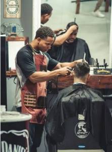 Vendo Tudo De Uma Barbearia Tudo Semi Novo