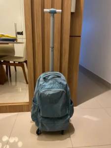 Mochila Escolar Rodinhas + Estojo