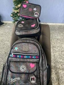 Kit Mochila Rodinha Trolley Notebook Rebecca Bonbon Glitter
