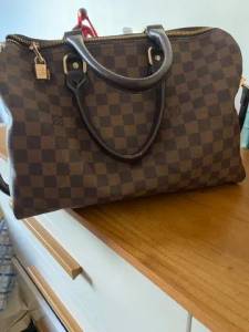 Bolsa Lv