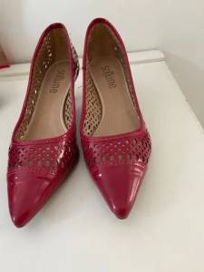 Vendo Scarpin Vermelho