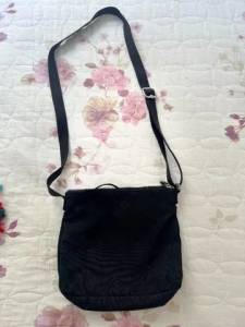 Bolsa Kippling Transversal Pequena (preto)
