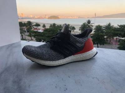 Tnis Adidas Ultaboost