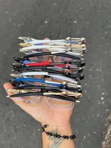 culos De Mola Com Reflexo