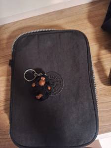 Estojo Original Kipling 100 Pens Preto Usado