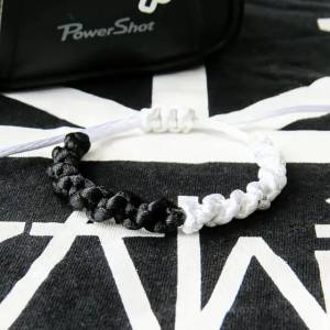 Pulseira Macrame Dna - Black & White