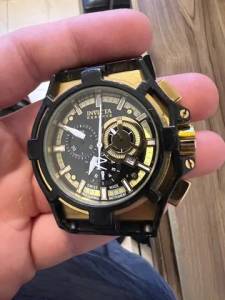 Invicta Akula Original