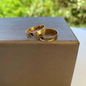 Par De Alianas Em Ouro 18k