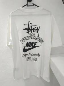 Camiseta Stussy Nike