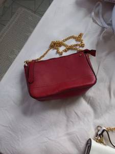 Bolsa Vermelha Em Couro Sinttico