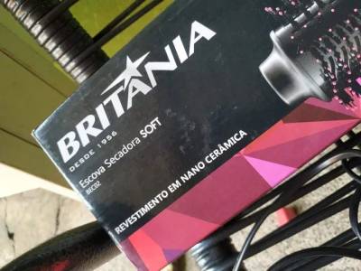 Escova Secadora Britnia