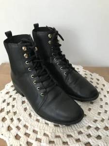 Bota Nmero 37