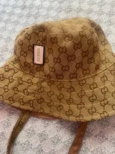 Chapu Gucci Pescador Dupla Face