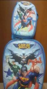 Mochila 3d Com Rodinhas + Lancheira Liga Da Justia
