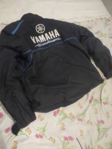 Vendo Uma Jaqueta De Moto Yamaha Pouco Usado Estado De Nova