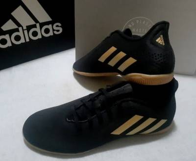 Adidas Futsal!
