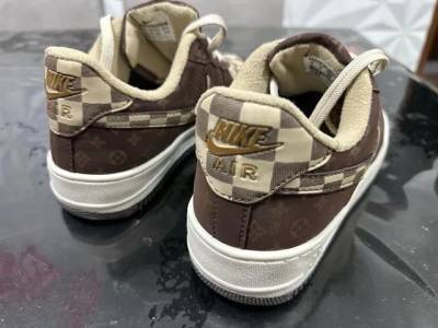 Tnis Nike